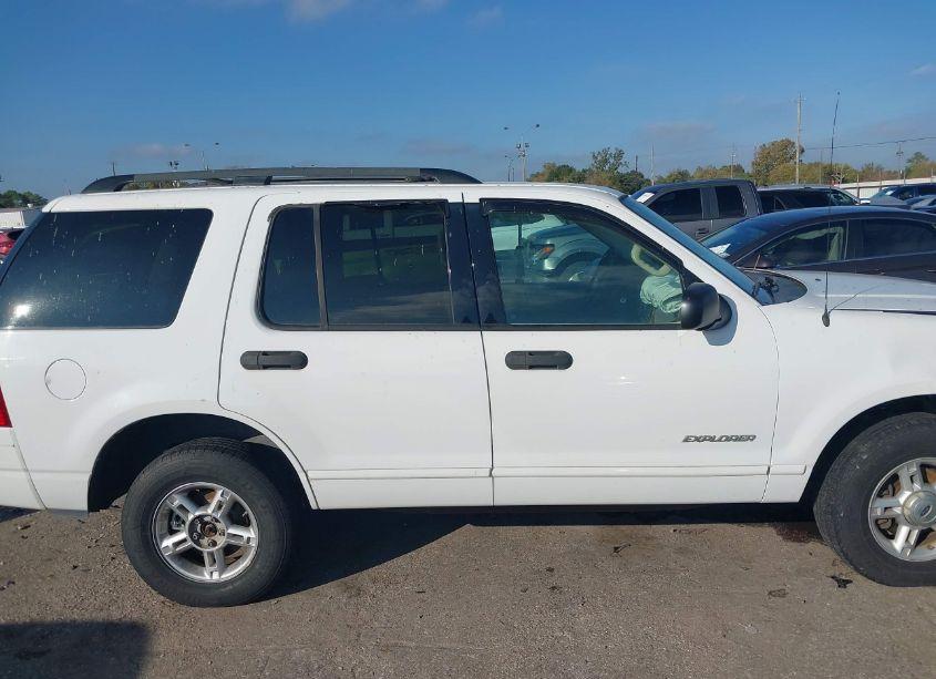 Photo 12 of 2004 Ford Explorer XLT (VIN 1FMZU63K54ZB29196)