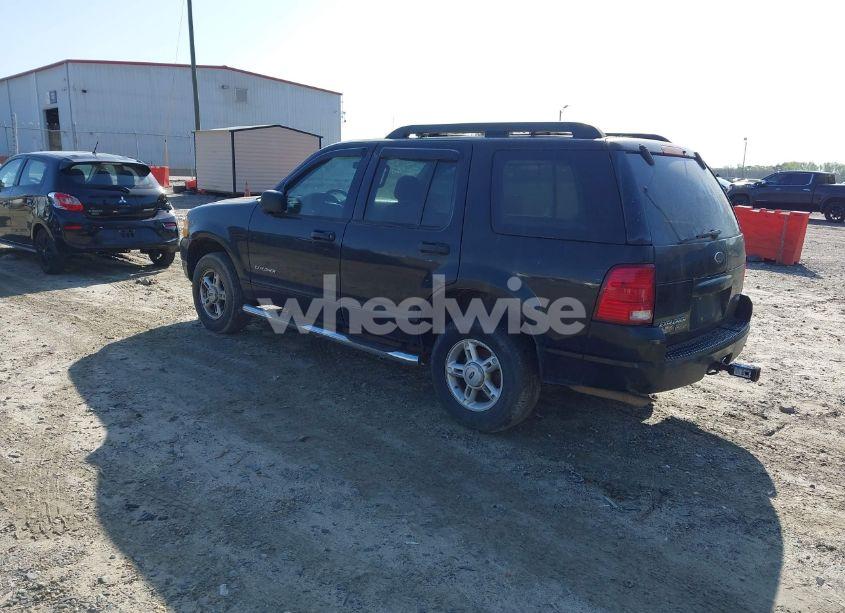 Photo 3 of 2005 Ford Explorer XLT/XLT SPORT (VIN 1FMZU63K55UB03289)