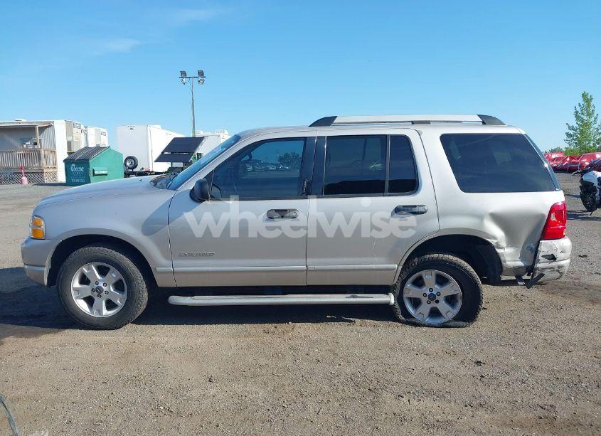 Photo 14 of 2005 Ford Explorer XLT/XLT SPORT (VIN 1FMZU63K65UA05372)