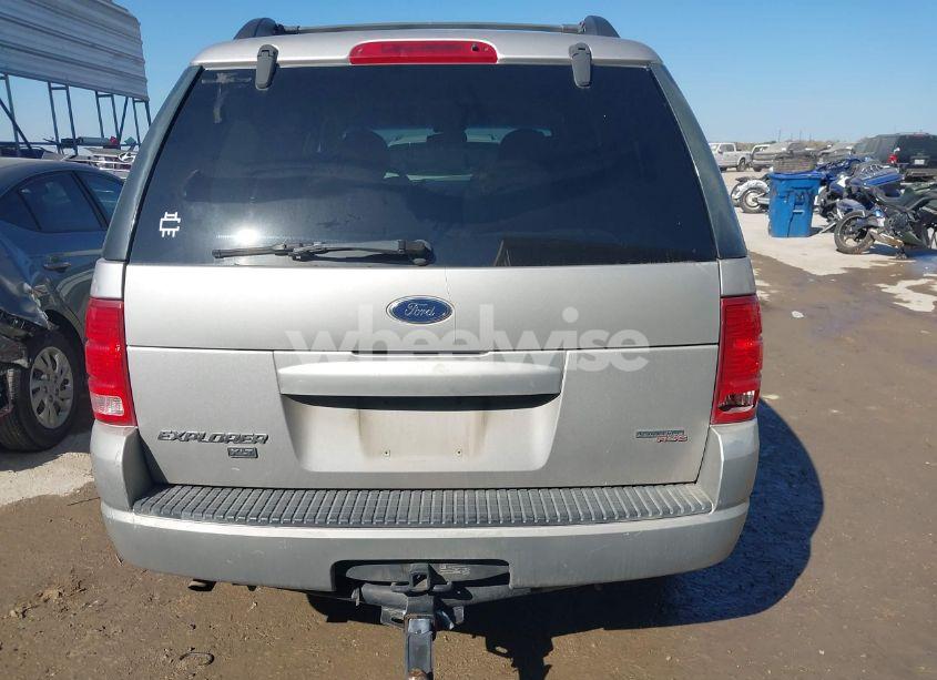 Photo 16 of 2005 Ford Explorer XLT/XLT SPORT (VIN 1FMZU63K65UC04003)