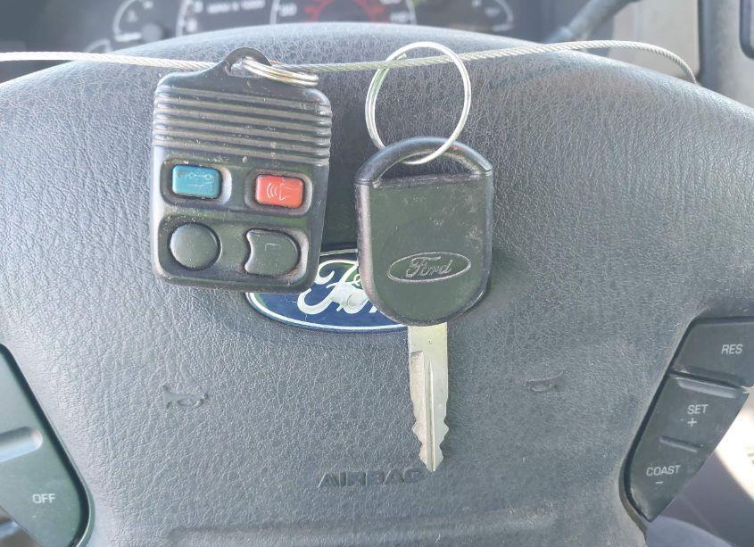 Photo 11 of 2002 Ford Explorer XLT (VIN 1FMZU63K72ZC64371)