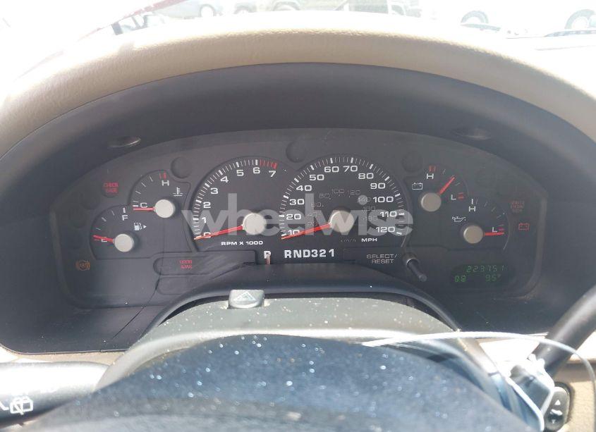 Photo 7 of 2003 Ford Explorer (VIN 1FMZU63K73UA44887)