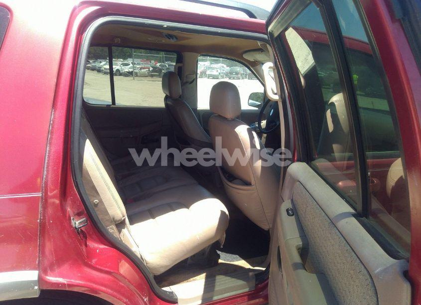 Photo 8 of 2003 Ford Explorer (VIN 1FMZU63K73UA44887)