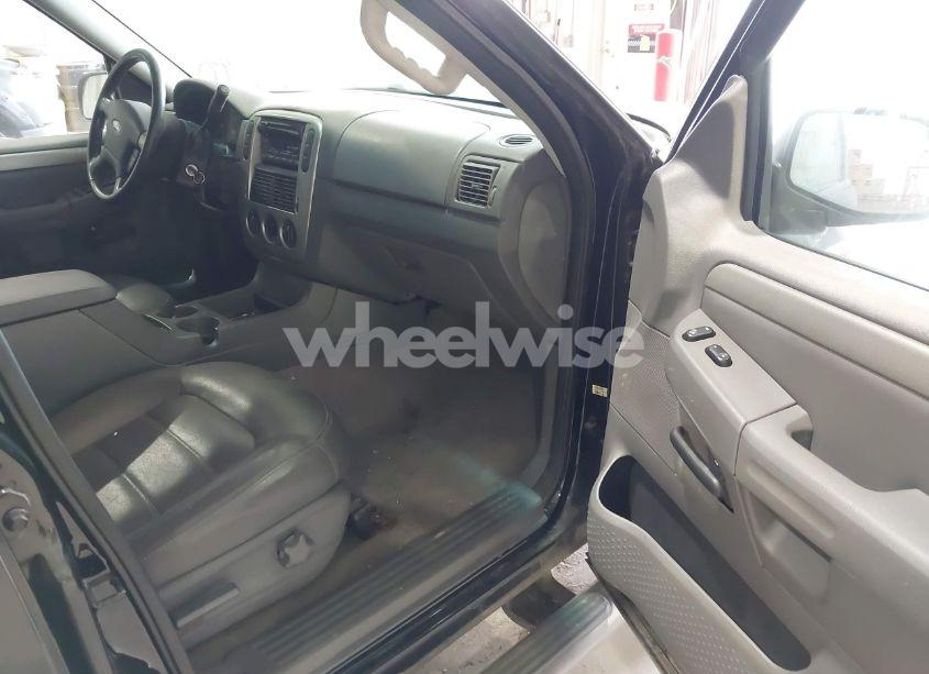 Photo 5 of 2003 Ford Explorer NBX/XLT (VIN 1FMZU63K73ZA09026)
