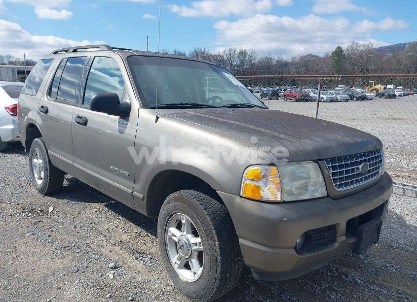 2004 Ford Explorer XLT (VIN 1FMZU63K74ZA73620) main photo