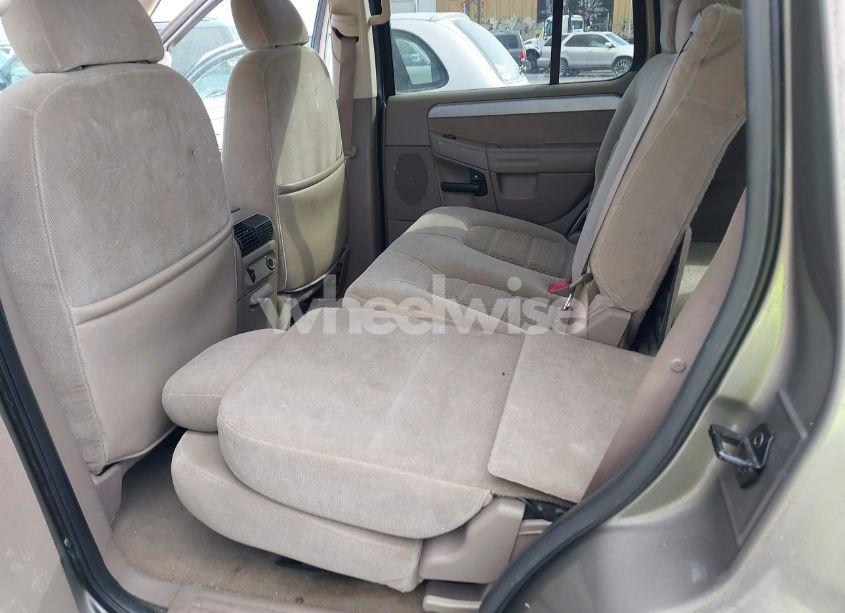 Photo 8 of 2004 Ford Explorer XLT (VIN 1FMZU63K74ZA73620)