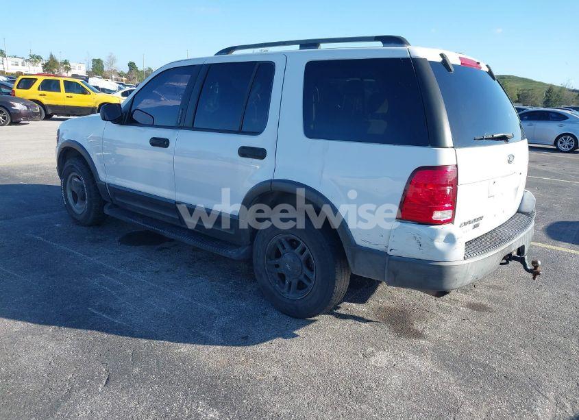 Photo 3 of 2003 Ford Explorer (VIN 1FMZU63K83UA85741)