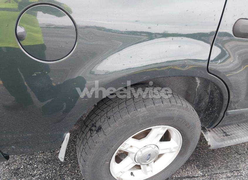 Photo 6 of 2004 Ford Explorer XLT (VIN 1FMZU63K94UB41039)