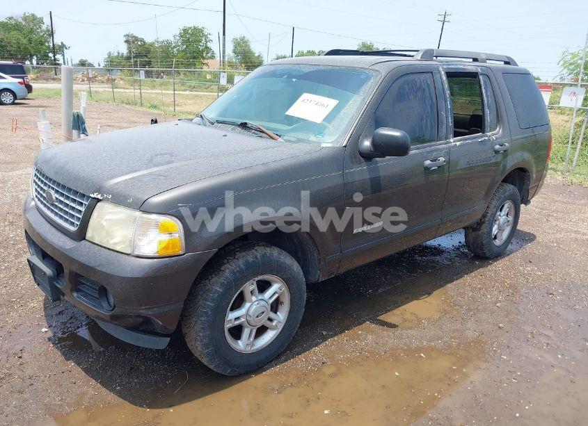 Photo 2 of 2005 Ford Explorer XLT/XLT SPORT (VIN 1FMZU63K95ZA77797)