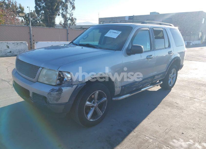 Photo 2 of 2002 Ford Explorer XLT (VIN 1FMZU63KX2ZC92021)