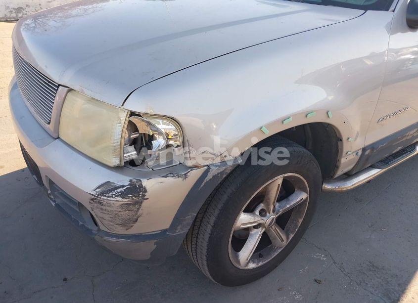 Photo 6 of 2002 Ford Explorer XLT (VIN 1FMZU63KX2ZC92021)