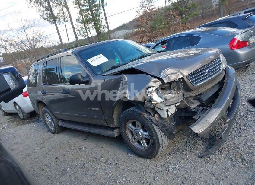 Photo 13 of 2004 Ford Explorer XLT (VIN 1FMZU63KX4UA80767)