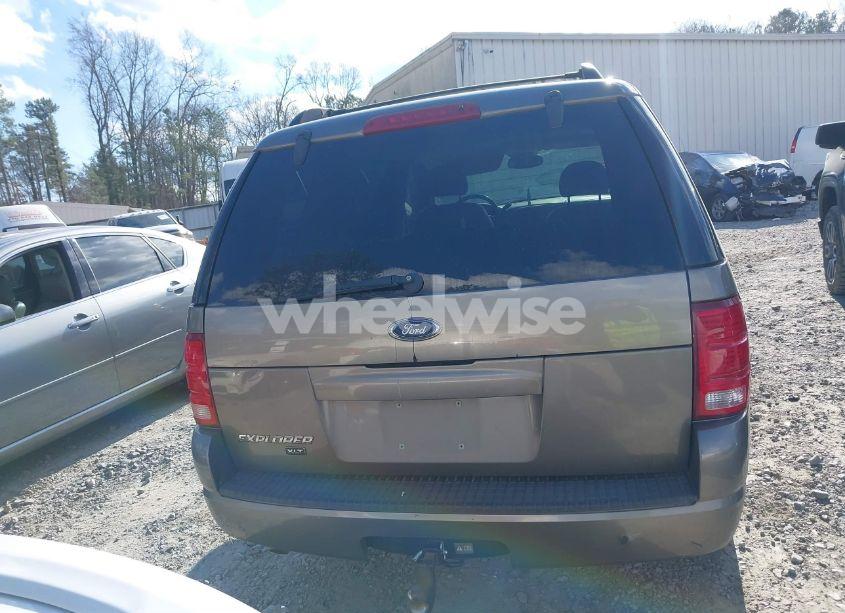 Photo 16 of 2004 Ford Explorer XLT (VIN 1FMZU63KX4UA80767)