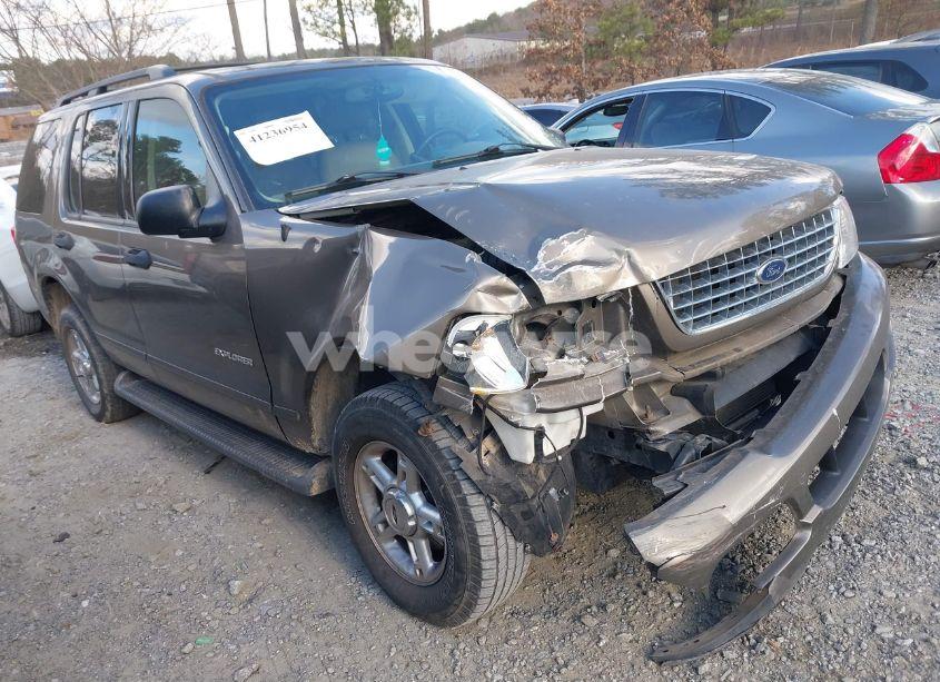 Photo 6 of 2004 Ford Explorer XLT (VIN 1FMZU63KX4UA80767)