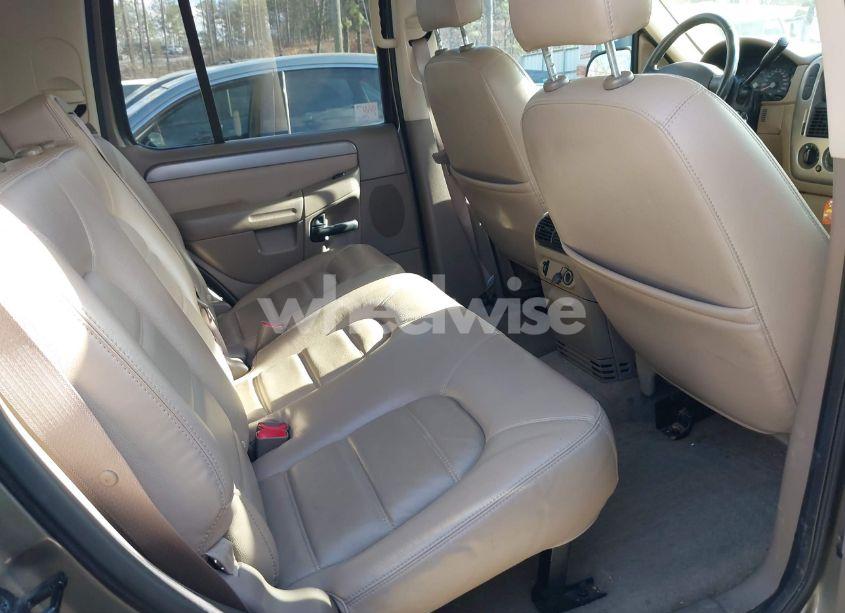 Photo 8 of 2004 Ford Explorer XLT (VIN 1FMZU63KX4UA80767)