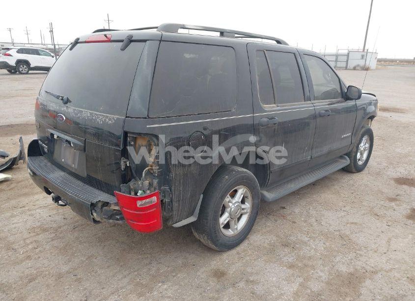 Photo 4 of 2004 Ford Explorer XLT (VIN 1FMZU63KX4UB12164)