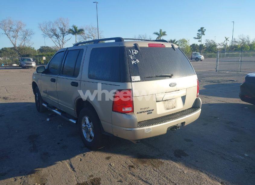 Photo 6 of 2004 Ford Explorer XLT (VIN 1FMZU63KX4UC06187)