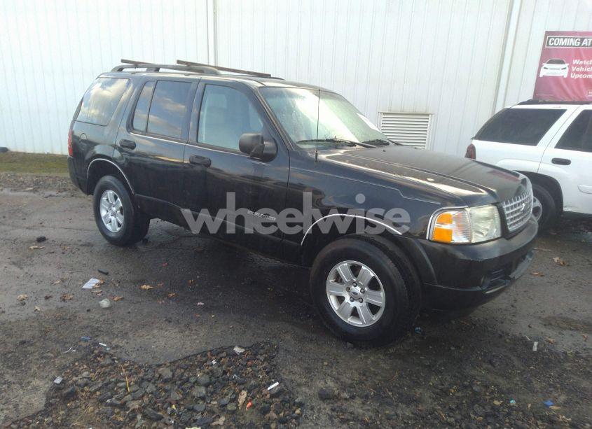 2004 Ford Explorer XLT (VIN 1FMZU63KX4ZA05201) main photo