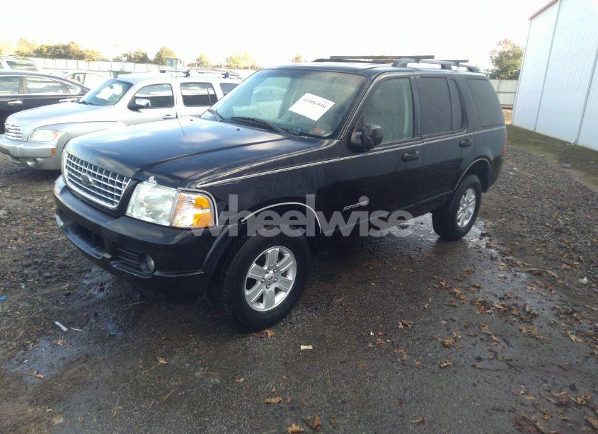 Photo 2 of 2004 Ford Explorer XLT (VIN 1FMZU63KX4ZA05201)