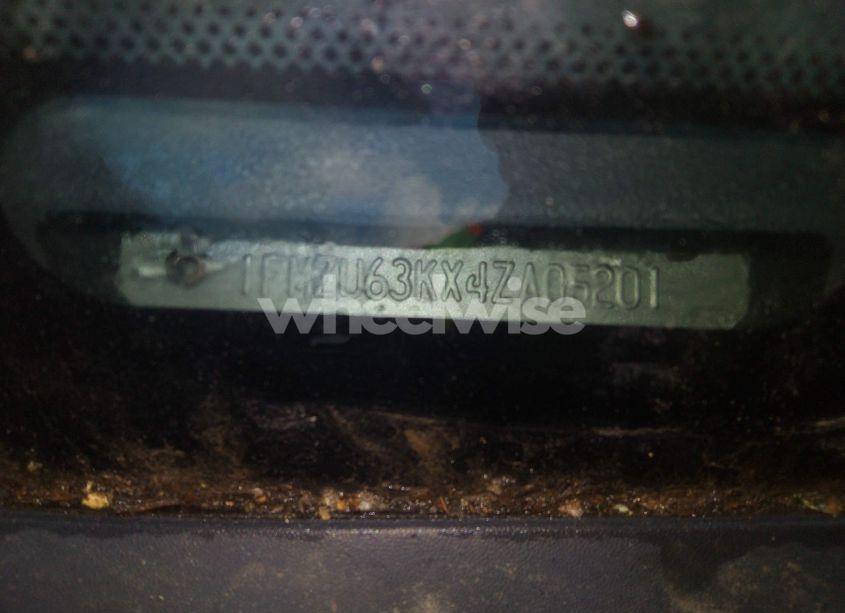 Photo 9 of 2004 Ford Explorer XLT (VIN 1FMZU63KX4ZA05201)