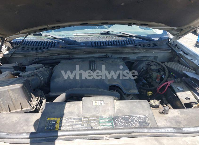 Photo 10 of 2002 Ford Explorer XLT (VIN 1FMZU63W12UB28656)