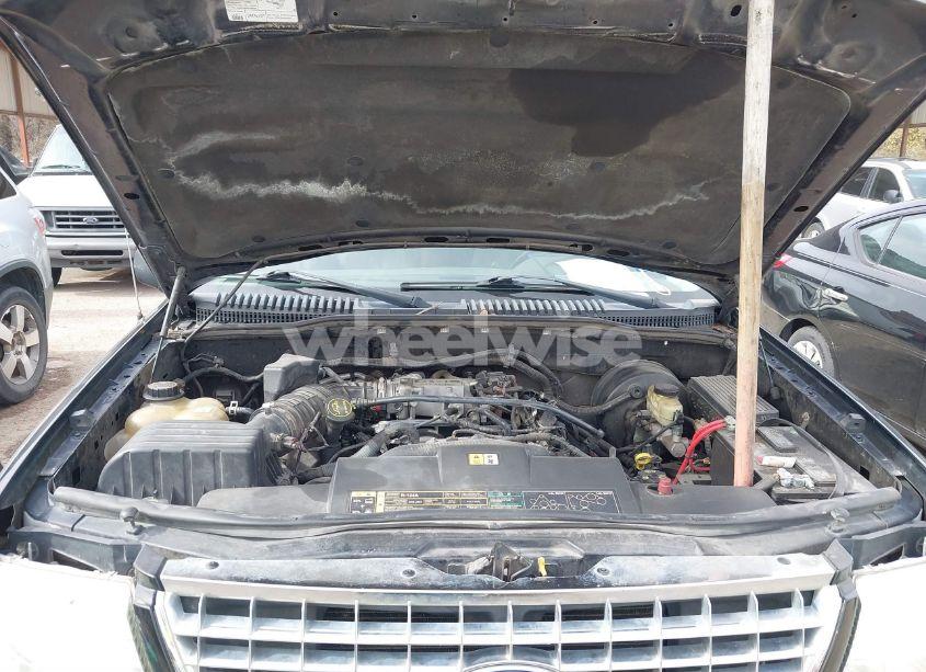 Photo 10 of 2004 Ford Explorer XLT/XLT SPORT (VIN 1FMZU63W14ZA19796)