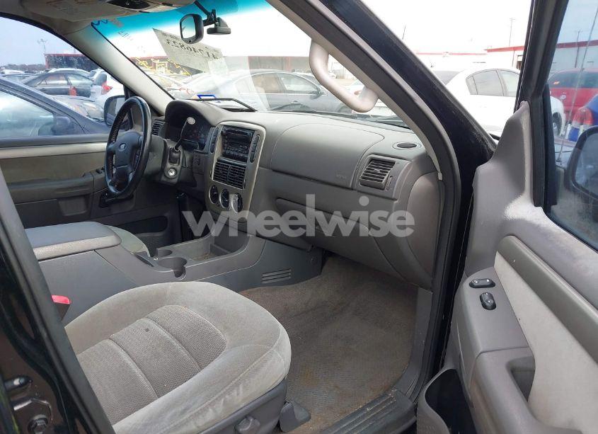 Photo 5 of 2004 Ford Explorer XLT/XLT SPORT (VIN 1FMZU63W14ZA19796)