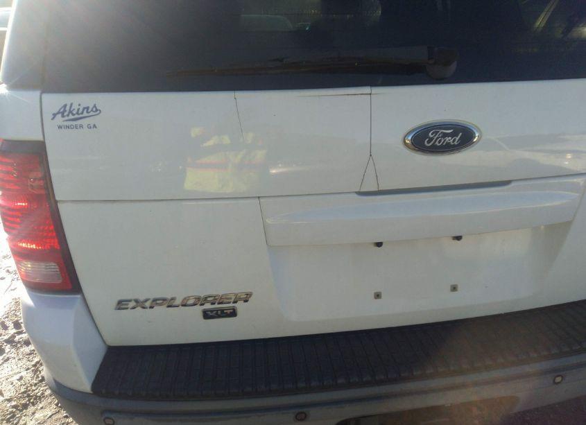 Photo 12 of 2002 Ford Explorer XLT (VIN 1FMZU63W62UD46771)