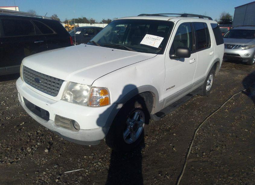 Photo 2 of 2002 Ford Explorer XLT (VIN 1FMZU63W62UD46771)