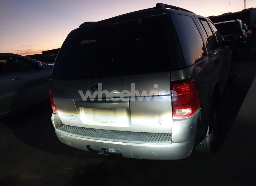 Photo 16 of 2004 Ford Explorer XLT (VIN 1FMZU63W64UB66077)