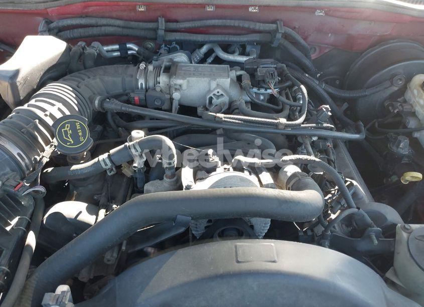 Photo 10 of 2004 Ford Explorer XLT (VIN 1FMZU63W64ZA67102)