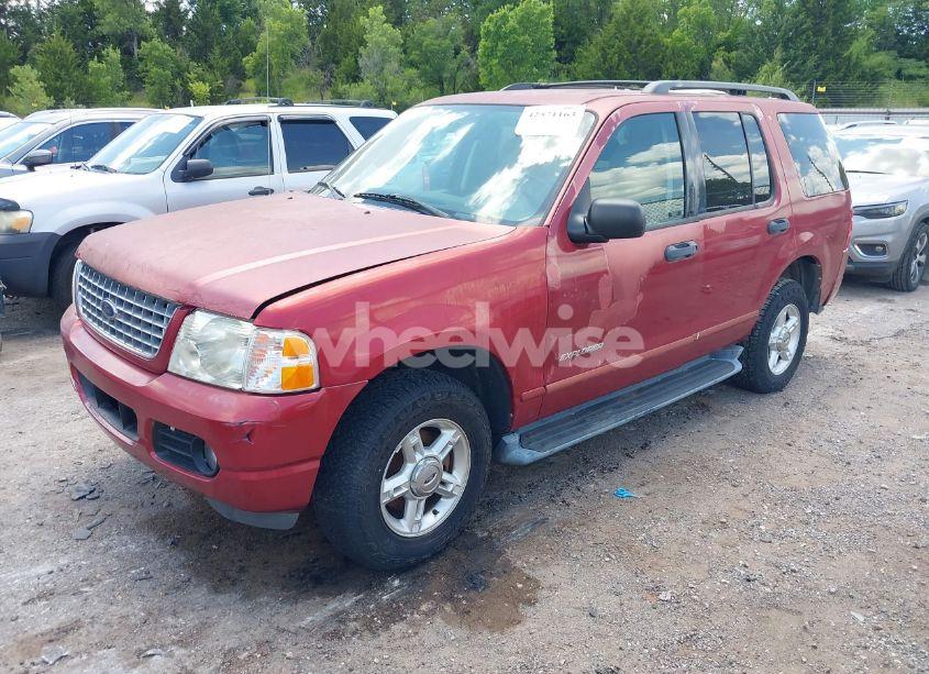 Photo 2 of 2004 Ford Explorer XLT (VIN 1FMZU63W74ZA63298)