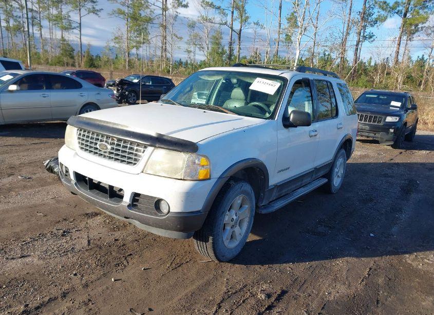 Photo 2 of 2005 Ford Explorer XLT/XLT SPORT (VIN 1FMZU63WX5UB54550)