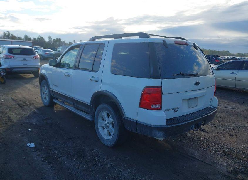 Photo 3 of 2005 Ford Explorer XLT/XLT SPORT (VIN 1FMZU63WX5UB54550)
