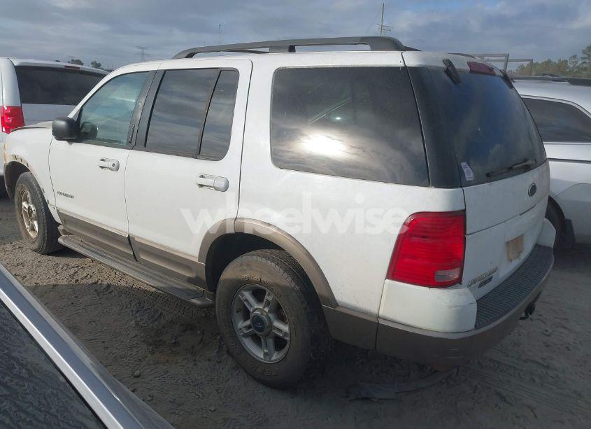 Photo 3 of 2002 Ford Explorer EDDIE BAUER (VIN 1FMZU64E32UC98653)