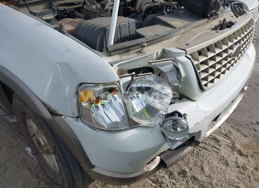 Photo 6 of 2002 Ford Explorer EDDIE BAUER (VIN 1FMZU64E32UC98653)