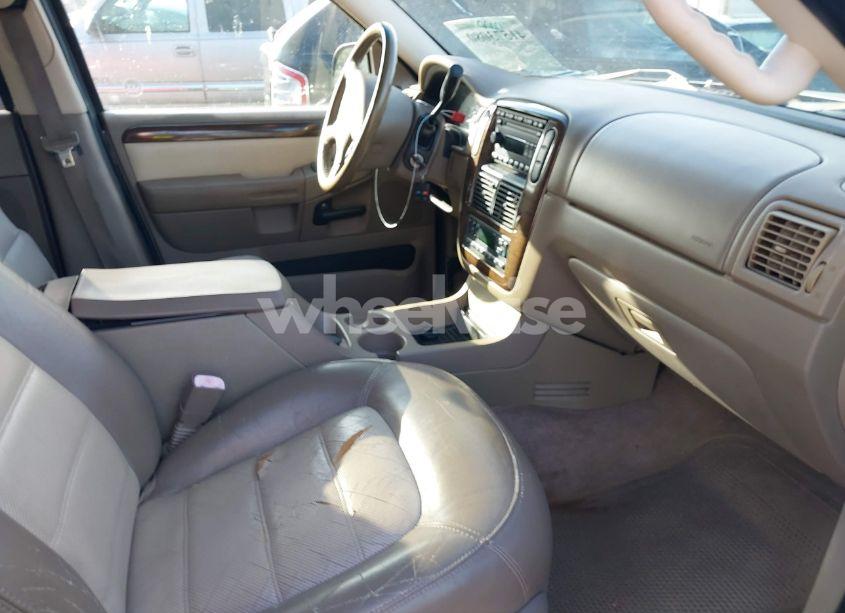 Photo 5 of 2002 Ford Explorer EDDIE BAUER (VIN 1FMZU64E62UA41681)