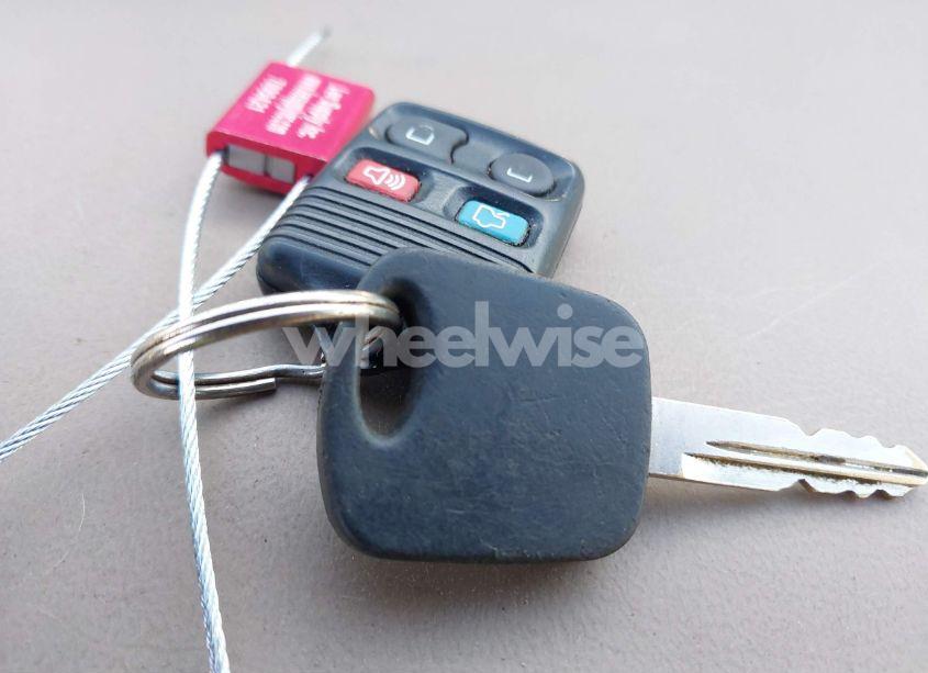 Photo 11 of 2000 Ford Explorer EDDIE BAUER (VIN 1FMZU64EXYZC64768)