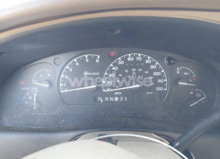 Photo 7 of 2000 Ford Explorer EDDIE BAUER (VIN 1FMZU64EXYZC64768)