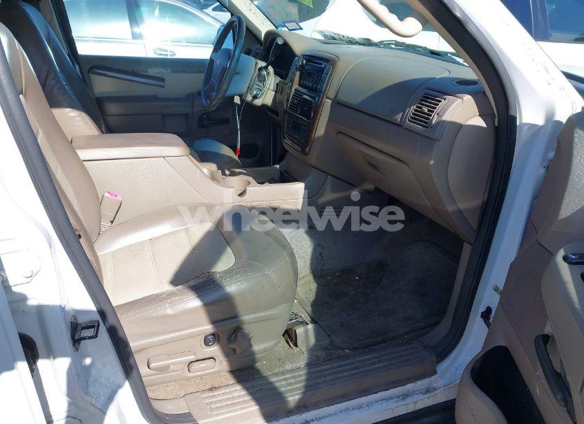 Photo 5 of 2003 Ford Explorer EDDIE BAUER (VIN 1FMZU64K23ZB44736)