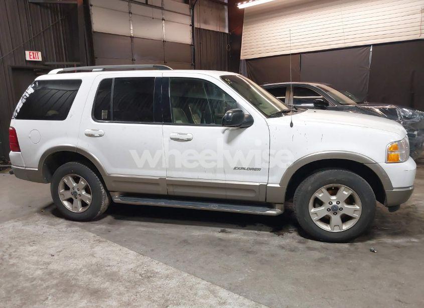 Photo 13 of 2004 Ford Explorer EDDIE BAUER (VIN 1FMZU64KX4UA55494)