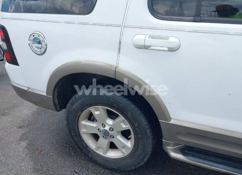 Photo 6 of 2004 Ford Explorer EDDIE BAUER (VIN 1FMZU64W24ZB19758)