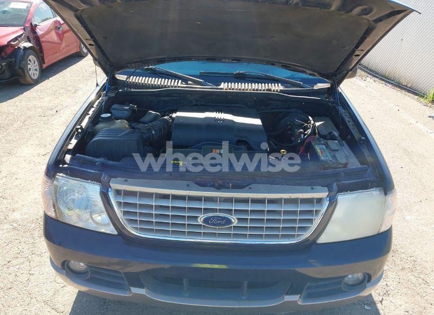 Photo 10 of 2002 Ford Explorer EDDIE BAUER (VIN 1FMZU64W62ZB37029)