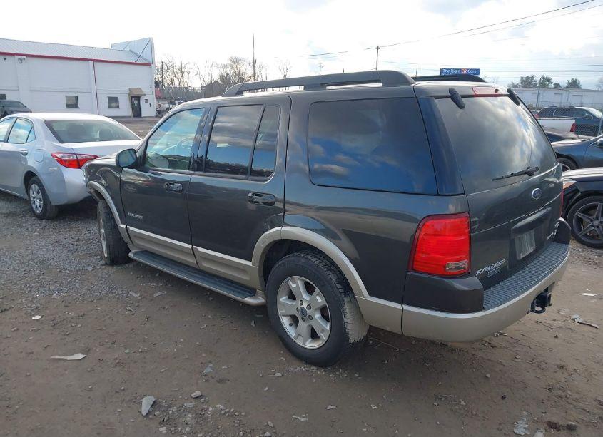 Photo 3 of 2005 Ford Explorer EDDIE BAUER (VIN 1FMZU64WX5ZA15875)