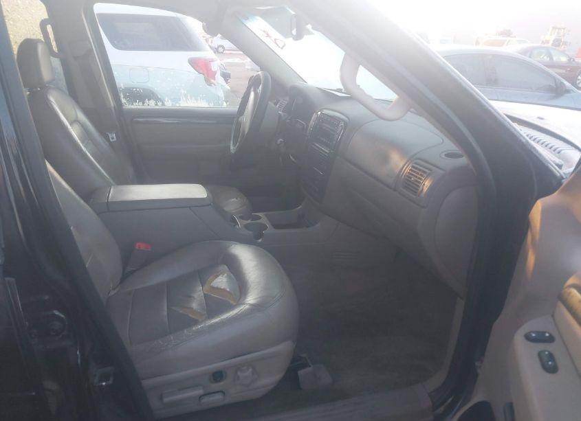 Photo 5 of 2002 Ford Explorer LIMITED (VIN 1FMZU65E02ZA31665)