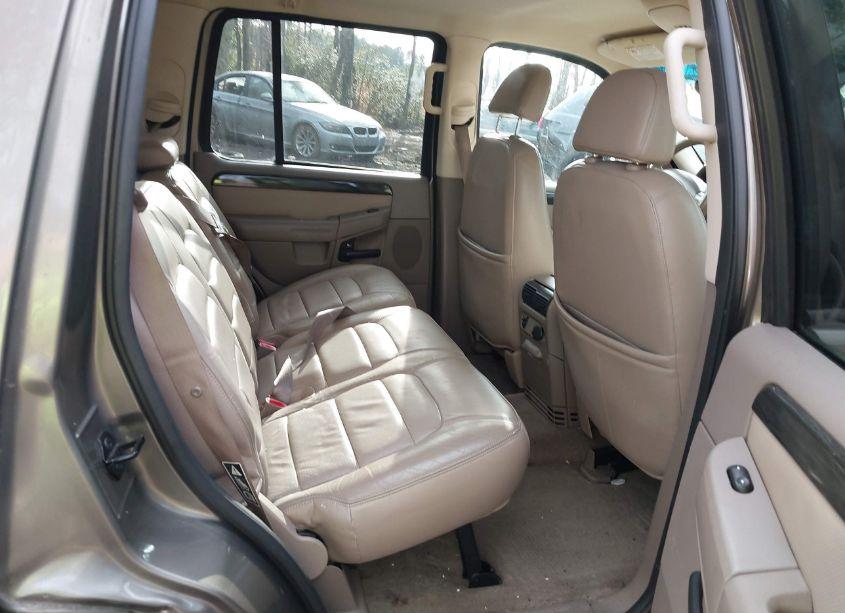 Photo 8 of 2002 Ford Explorer LIMITED (VIN 1FMZU65E72UB05290)