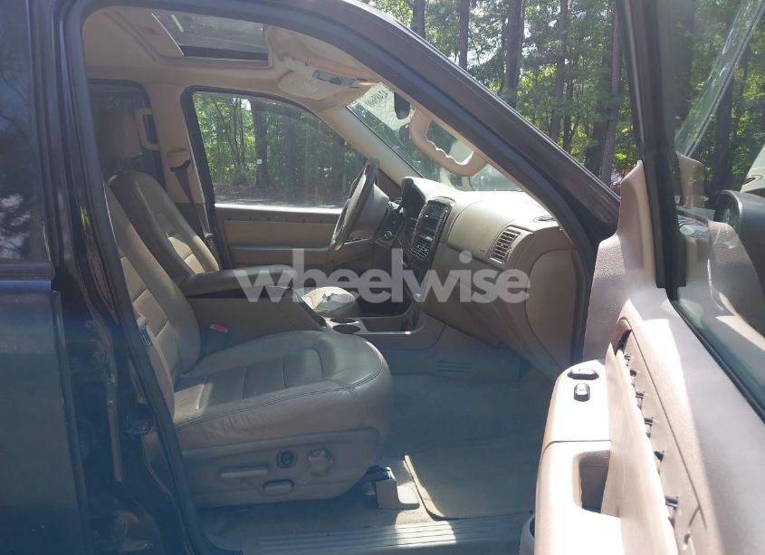 Photo 5 of 2003 Ford Explorer LIMITED (VIN 1FMZU65K33UC42721)