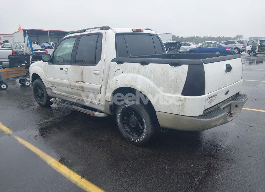 Photo 3 of 2002 Ford Explorer SPORT TRAC (VIN 1FMZU67E02UD56424)