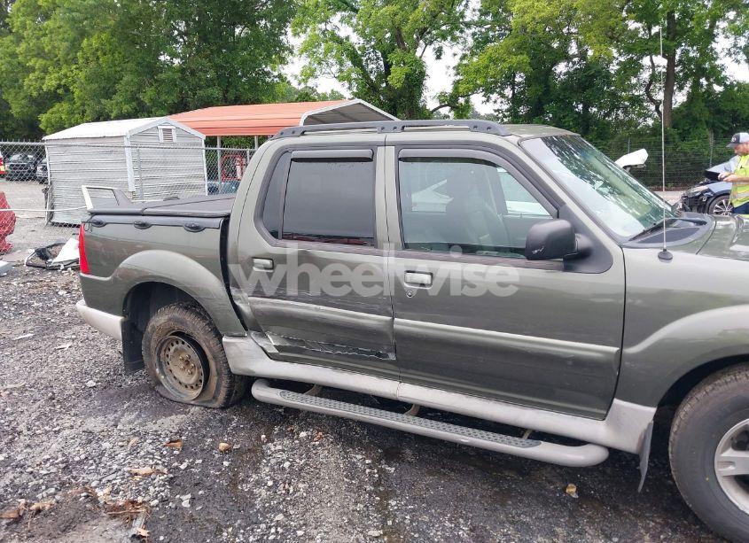 Photo 6 of 2003 Ford Explorer SPORT TRAC XLS/XLT (VIN 1FMZU67E03UB99141)