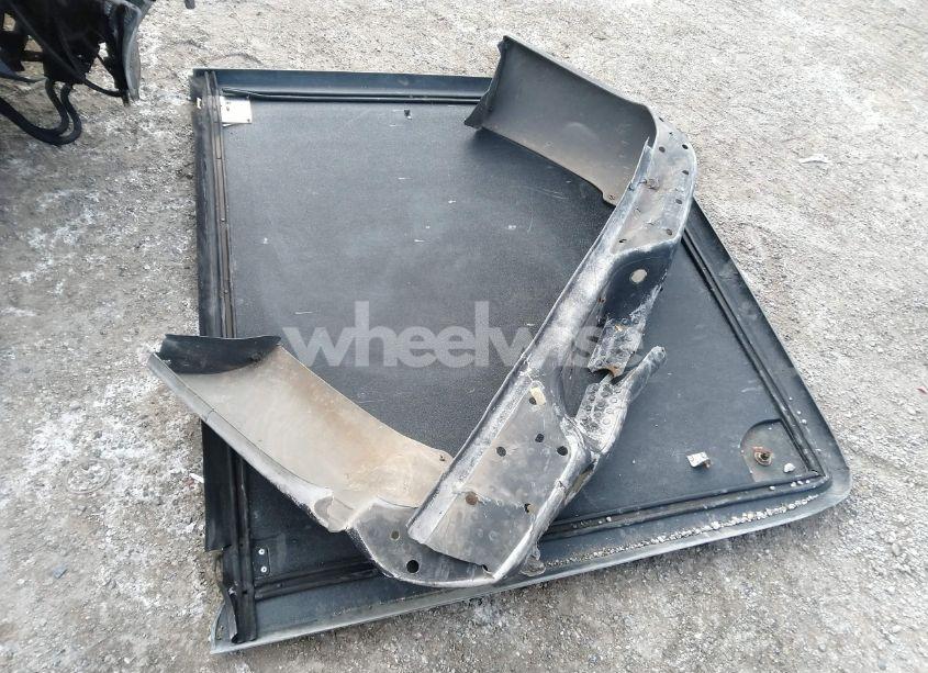 Photo 11 of 2003 Ford Explorer SPORT TRAC XLS/XLT (VIN 1FMZU67E13UC81878)